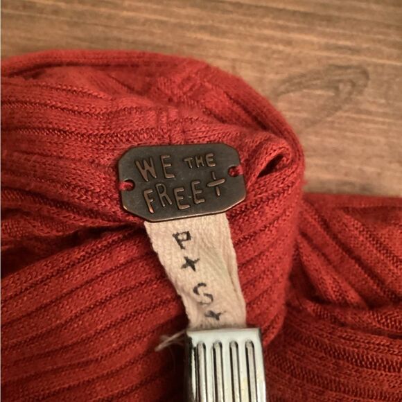 WE THE FREE SIZE SMALL BURNT ORANGE LOVER  SWEATER - Picture 10 of 10